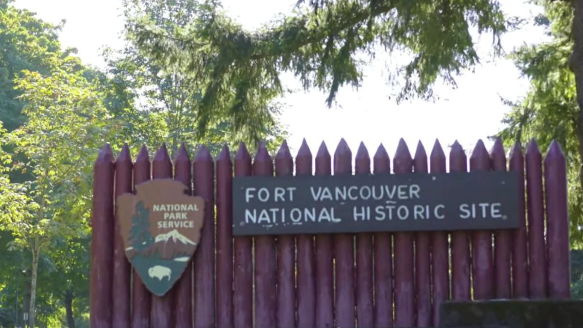 Landmark: The Space Needle and Fort Vancouver 